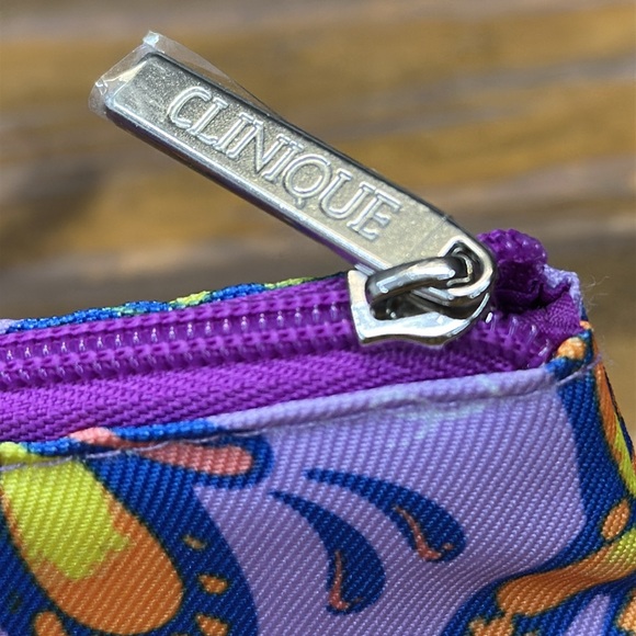 Clinique Purple Butterfly Print Cosmetic Makeup Bag 8.5 x 5 inches - Picture 2 of 8